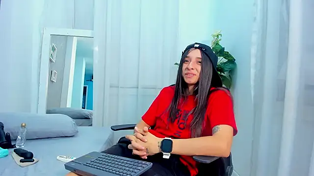 Chat XXX en directo de ViictoriiaSaenz