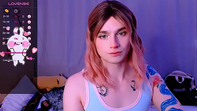 Pertunjukan Kamera Web Alice_Hells