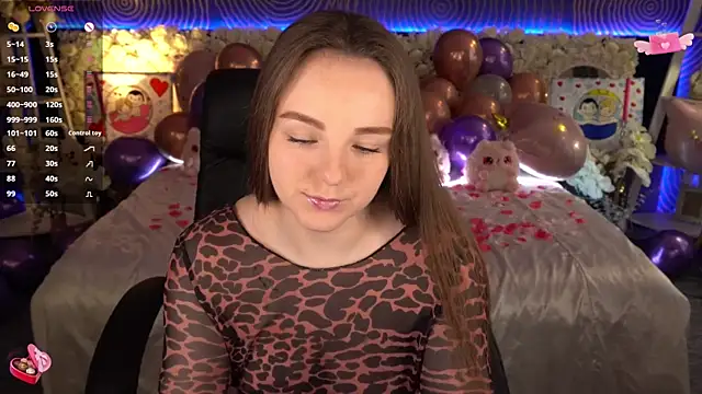 FoxyShy 现场XXX聊天