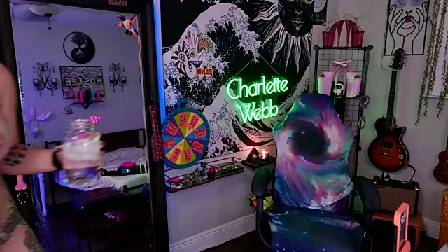 Živý XXX chat CharletteWebb