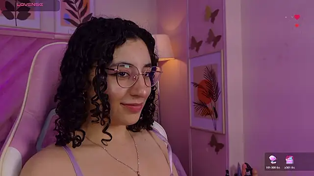 Онлайн чат XXX DemiJones_