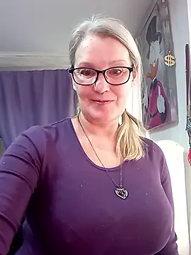 Онлайн чат XXX irinamaux