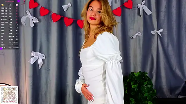 NaughtySeraphine 라이브 XXX 채팅