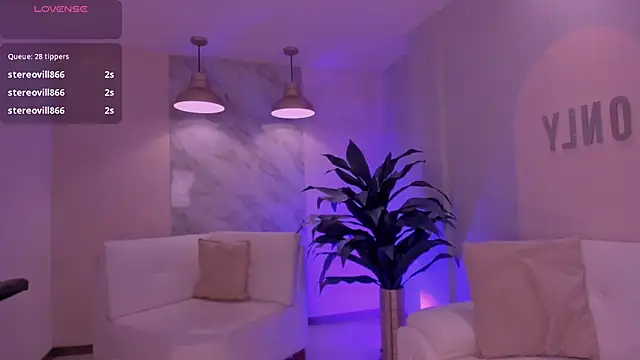 Chat XXX en directo de SussyBellX