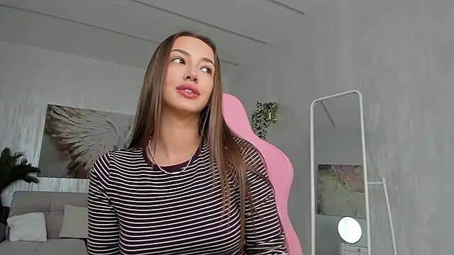 TiffanyHouston_ Adlı Modelin Canlı XXX Sohbeti