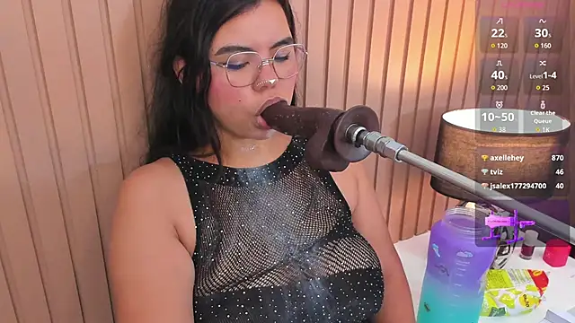 Živý XXX chat klhoe_boobs