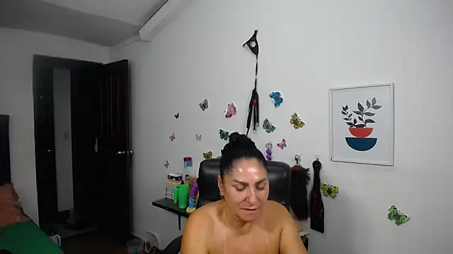 Chatroom XXX en direct de mature_bigboobs10