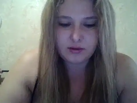 ParisMimi: διαδικτυακό σόου στην κάμερα