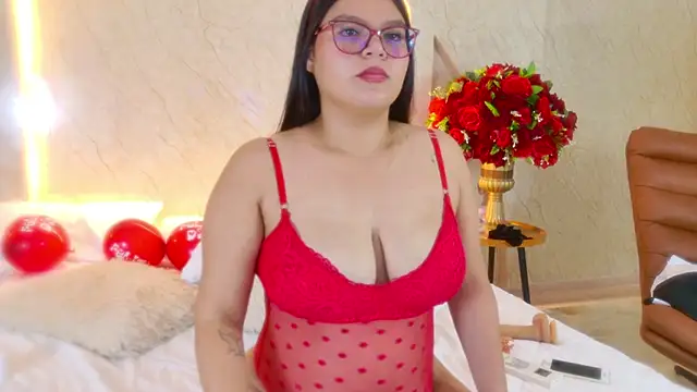 LauraCutte Chat XXX in diretta