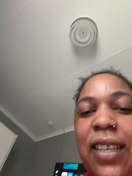 Kinkyphatass – Live XXX-chat