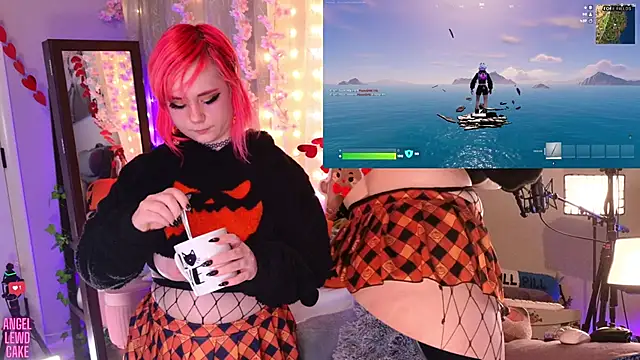 Chatroom XXX en direct de Angel-Lewd-Cake