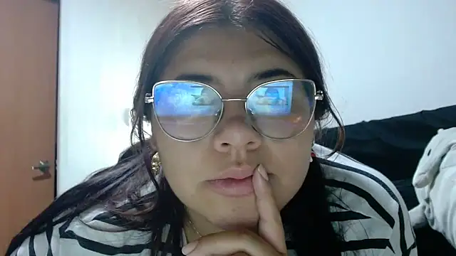 viccky_vick 라이브 XXX 채팅