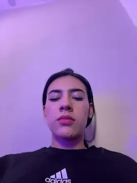 Chatroom XXX en direct de Aliison1_