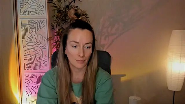 Chatroom XXX en direct de RebeccaMartinez