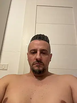 InsaneMattt: απευθείας συνομιλία ΧΧΧ