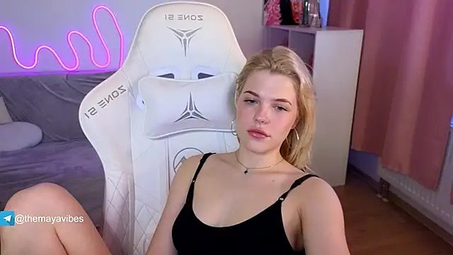 Maya_Rave's Live XXX Chat