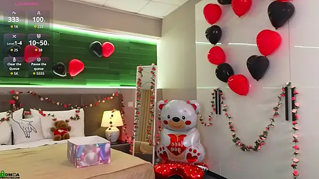 Rina_Red Chat XXX live