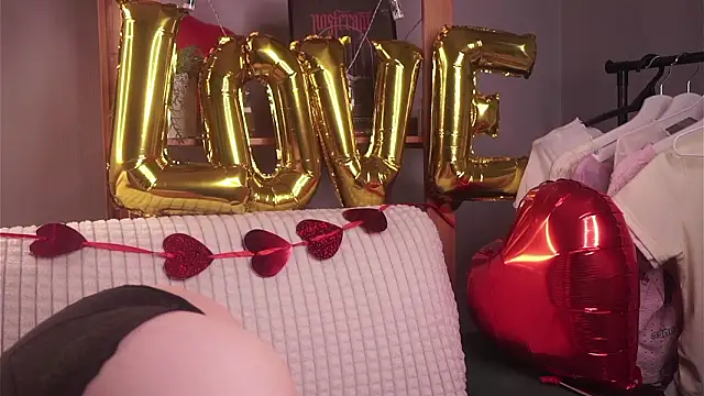 KateCahee's Live XXX Chat