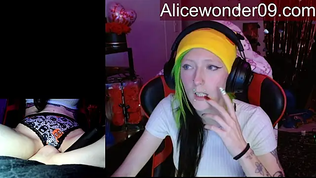alicewonder09 élő XXX-chatje