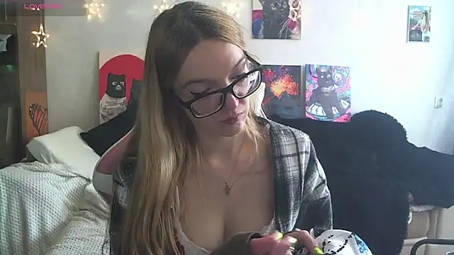 SecretSophia's Live XXX Chat