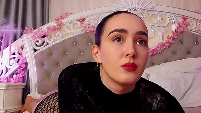 KimKhallifa Pertunjukan Webcam