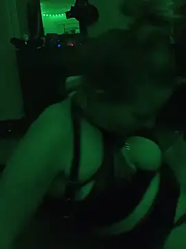 RagingRebecca: απευθείας συνομιλία ΧΧΧ