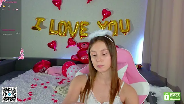 Show modela KateNickson na web-kameri