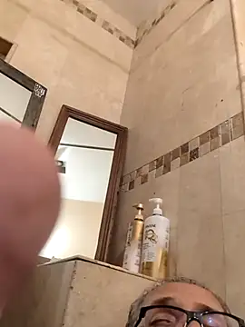 Pokazy przed kamerką – bobby69cock