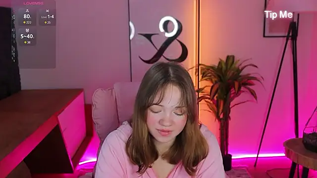 Kiss_Moon Webcam Show