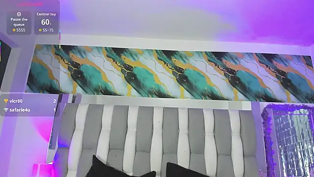 IsaDiiaz 现场XXX聊天