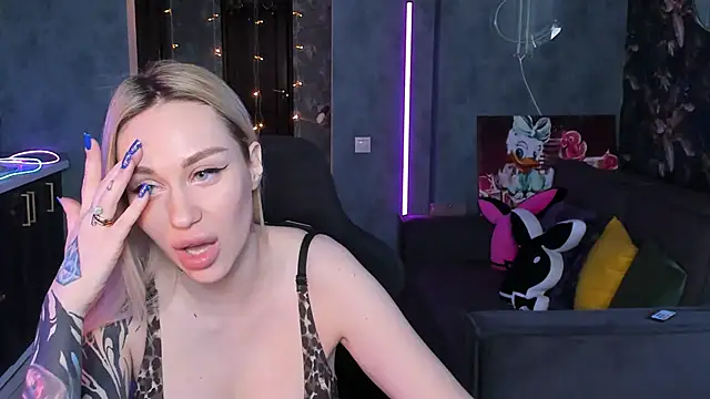 Онлайн чат XXX Blckmirrorr