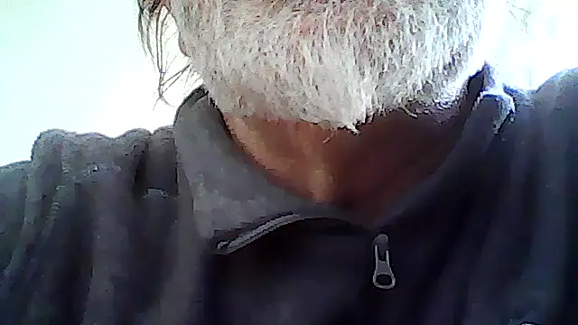 xcimeru Show in webcam