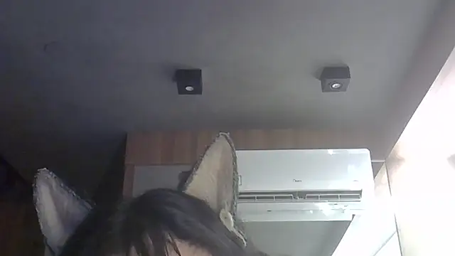 SkinnyKitten Live XXX-Chat