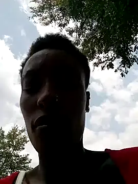 Petite_Ula 现场XXX聊天