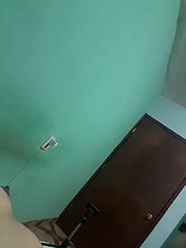 mtlvgirl's Webcam Show