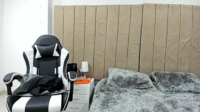 valery_slim18's Webcam Show