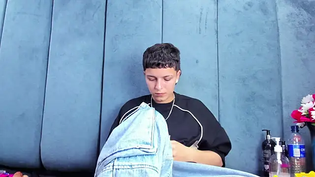 Megan_Thompson_ Adlı Modelin Canlı XXX Sohbeti