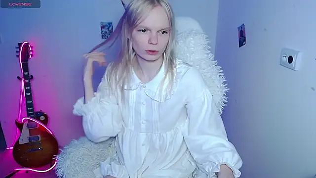 عرض كام Emily_Nyaffee