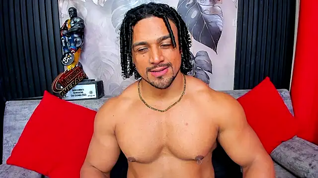 XXX chat uživo modela MikeEstevess