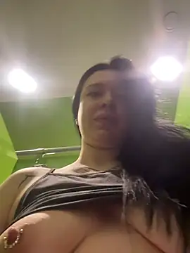 AlishaOfThorns webkamerás műsora