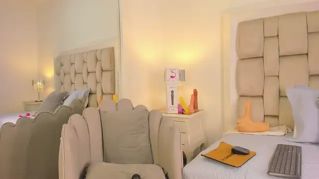 frehia_dimou Adlı Modelin Canlı XXX Sohbeti