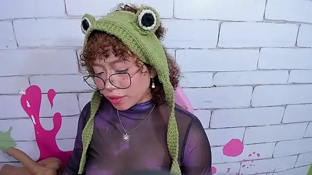 SafiroAgataaa 即時 XXX 聊天