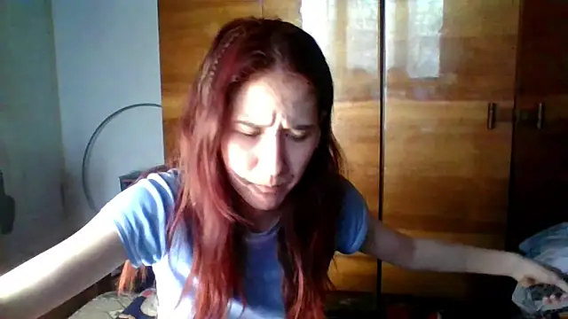 NickiKisinger Adlı Modelin Canlı XXX Sohbeti