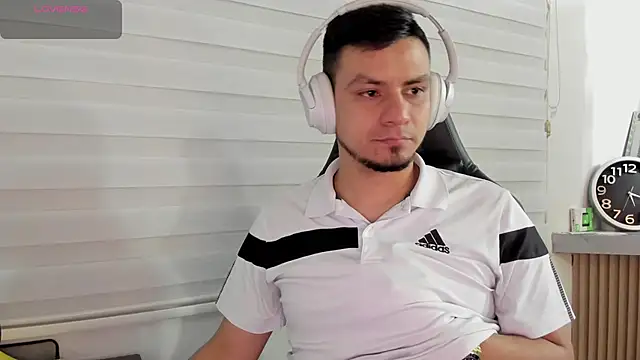 دردشة Rick_Adams الجنسية المباشرة