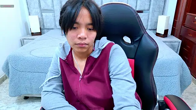 Chat XXX ao vivo de laureentt_