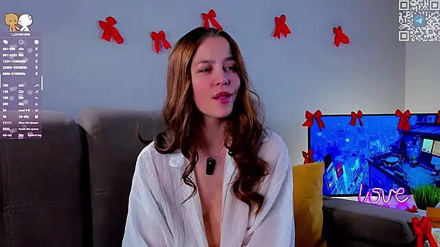 FalineDowlen live XXX chat