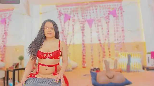 sabrina_shark_ Adlı Modelin Canlı XXX Sohbeti