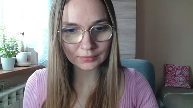 LooveELLYx Chat XXX live