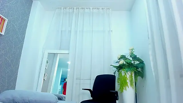 Chat XXX ao vivo de ViictoriiaSaenz