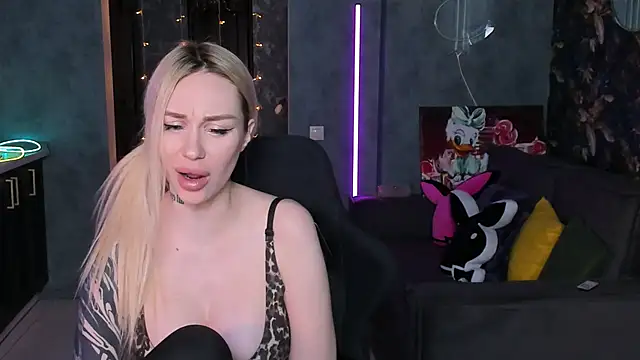 Chat +18 de Blckmirrorr ao vivo